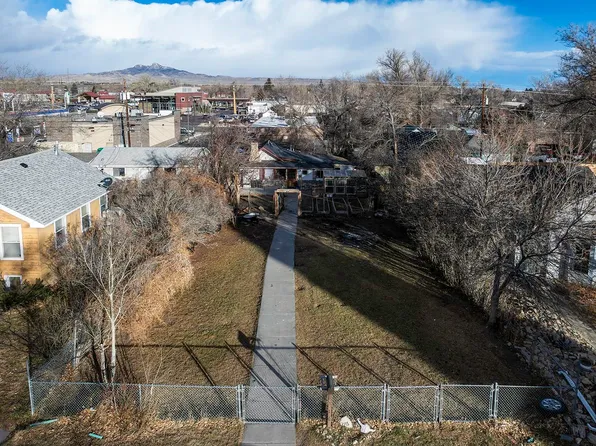1725 Alger Ave, Cody, WY 82414