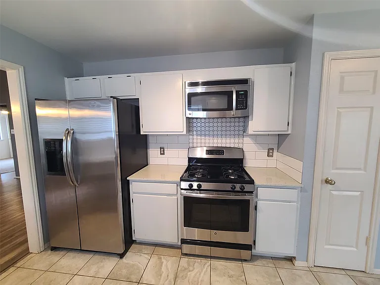 2812 Goldbridge Dr — Photo 9