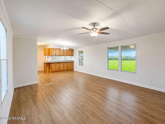 4th image of 2619 Grand Prairie Rd