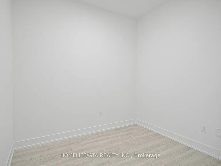 60 Central Park Dr #908 — Photo 7