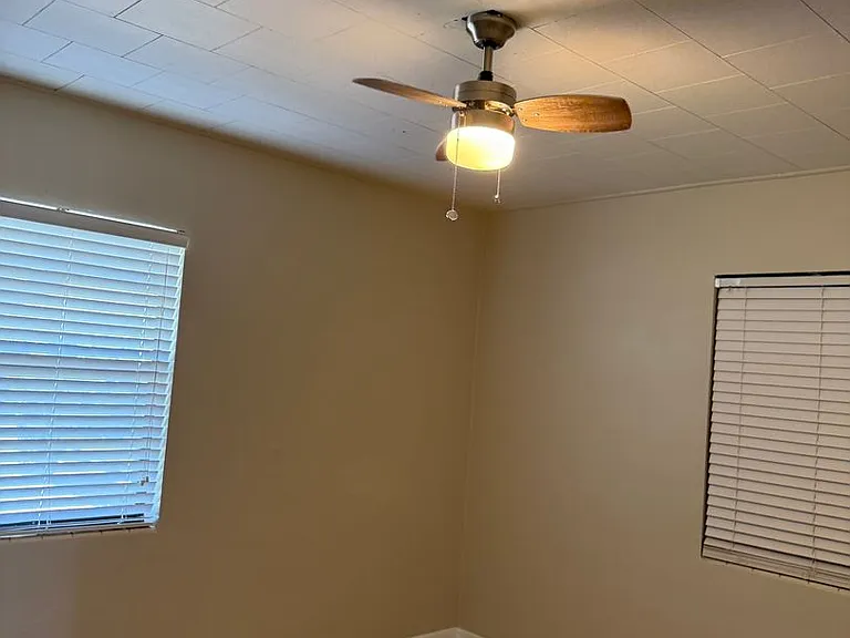 122 Laurel Oak St — Photo 9