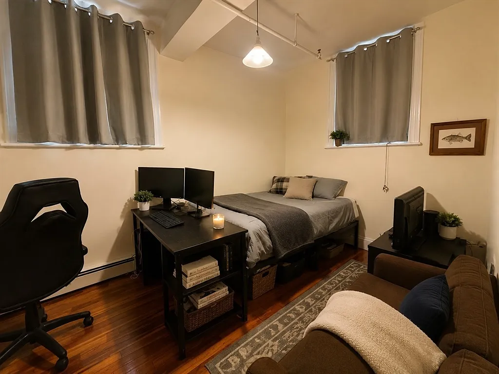 2 bed, 1.0 bath, 583 sqft, $3,100 — Photo 3