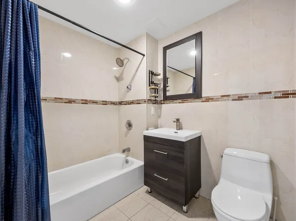 138-12 Northern Boulevard image 7 of 17