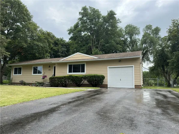 196 Amsden Dr, Rochester, NY 14623