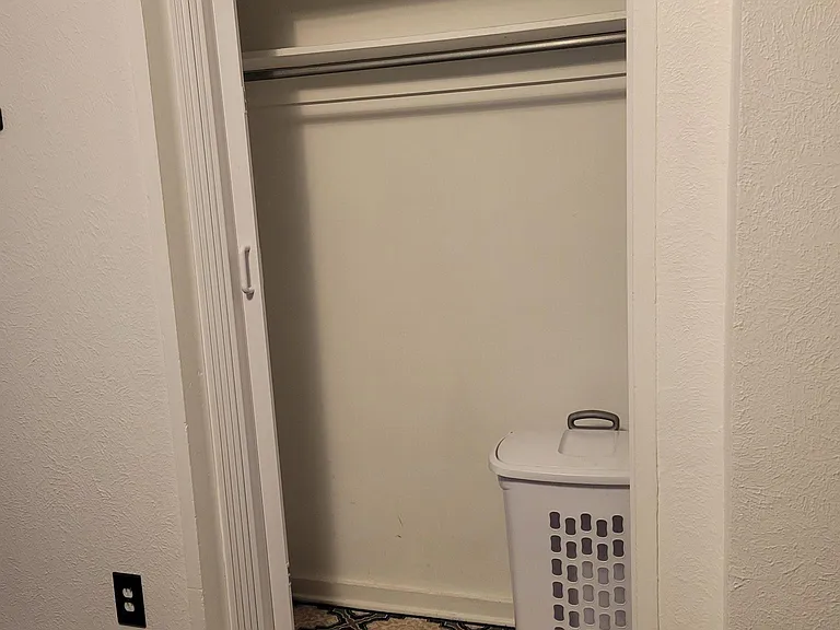 1304 Spence Ave SE — Photo 12