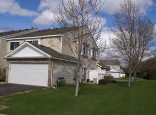 1202 Havenview Dr, Shakopee, MN 55379