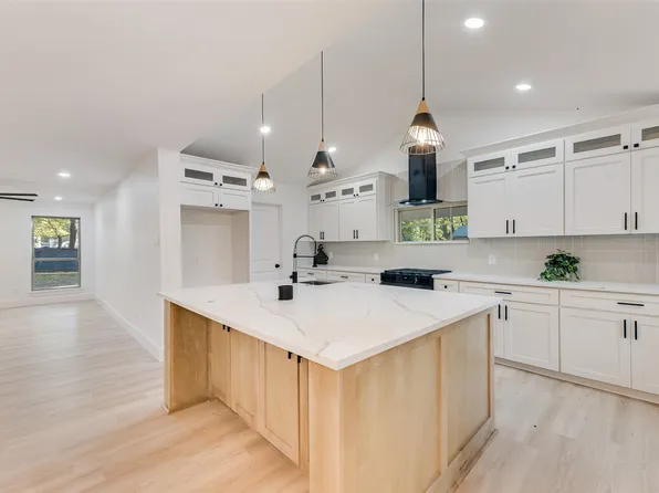 8742 Dunlap St, Dallas, TX 75217