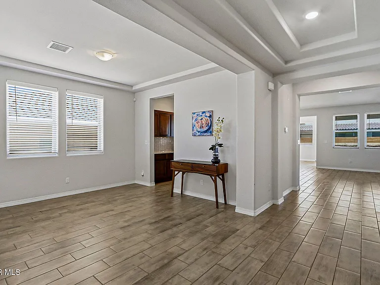 7509 Enchanted Park Dr — Photo 6