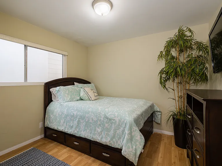 1744 Manhattan Ave #UPPER — Photo 21
