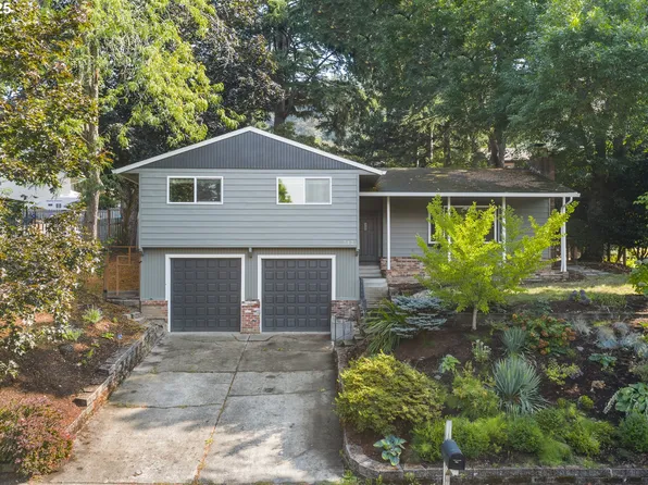 712 SW 4th St, Gresham, OR 97080