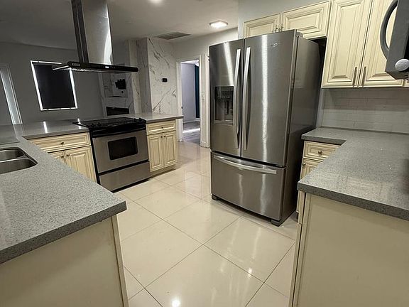 2nd image of 3111 N 66th Ave