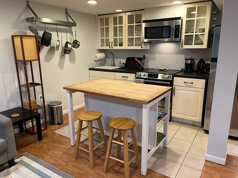 715 Quincy St NW #2 — Photo 18