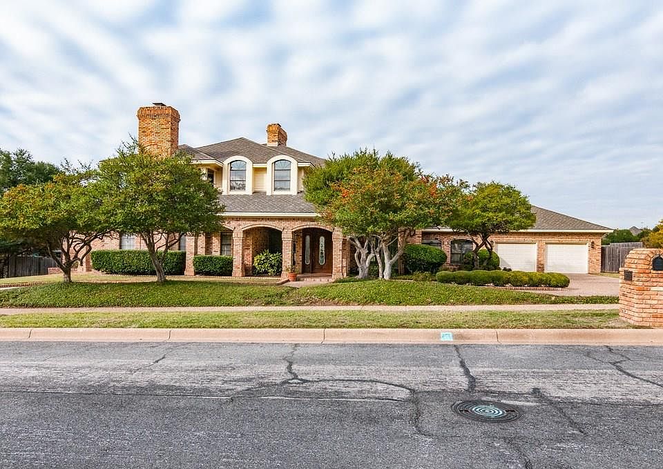 1st image of 6201 Riviera Dr