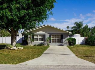 121 Lesnick Dr, Winter Haven, FL 33880