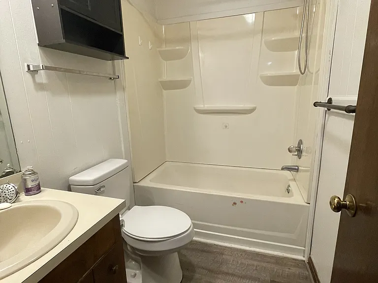 117 Oak Hill Dr #B — Photo 6