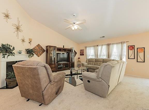 4th image of 2903 Buckleigh Dr