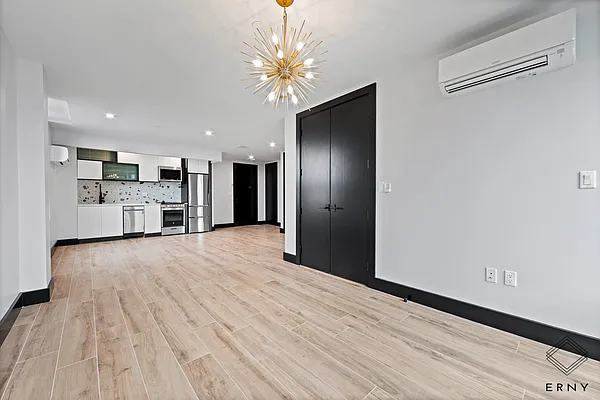 Rented by ERNY LLC | media 32