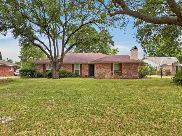 217 Lancashire Dr, Bossier City, LA 71111
