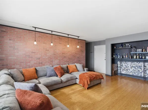 205 Bergen Tpke APT 2G, Ridgefield Park, NJ 07660