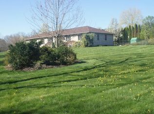 238 Guelphwood Rd, Charlton, MA 01507