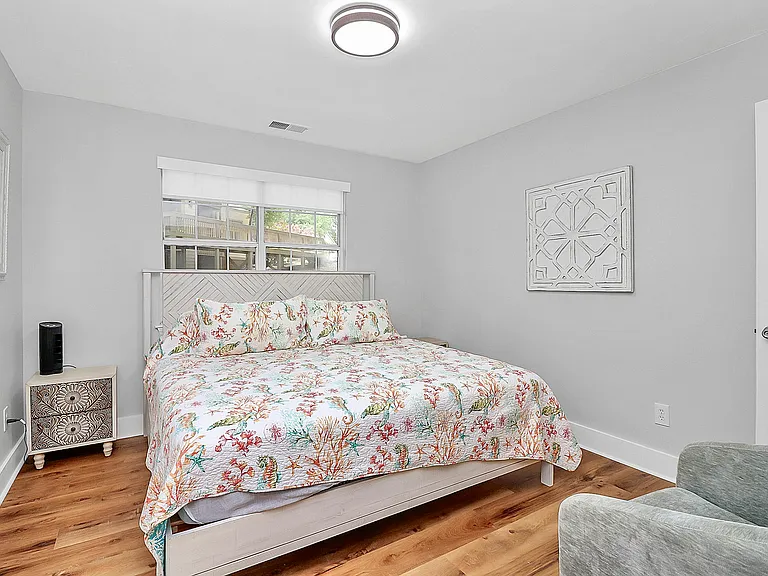 1001 Churchill Downs Ct #J — Photo 3
