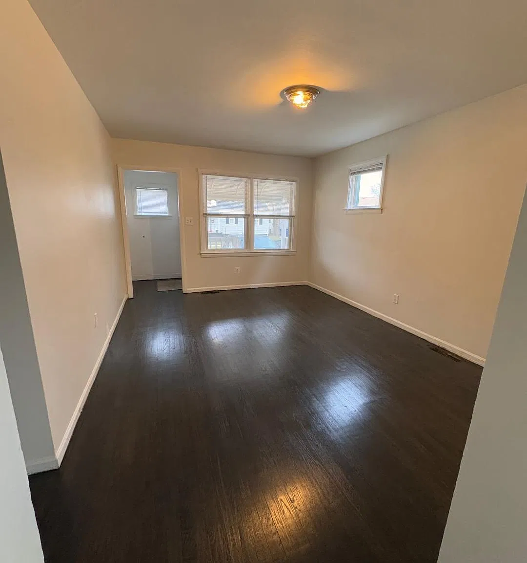 2 bed, 857 sqft, $1,350 — Photo 4