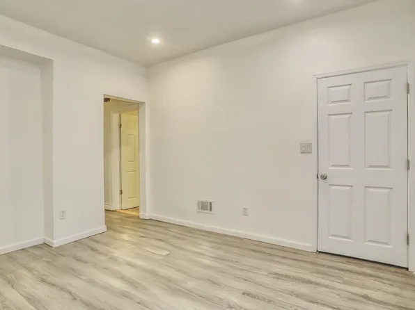 112 Randolph Avenue image 6 of 16