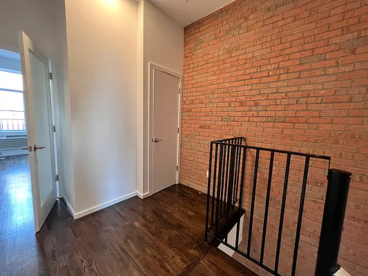 Rented by Compass | media 19