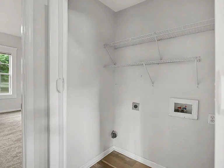 796 Peeples St SW — Photo 14
