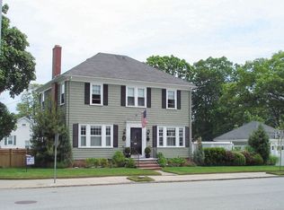 1153 Ray St, Fall River, MA 02720