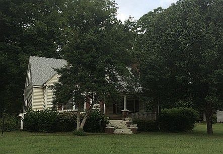 2nd image of 2868 Westover Dr