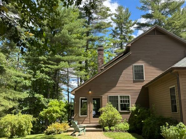 22 E Beach Rd