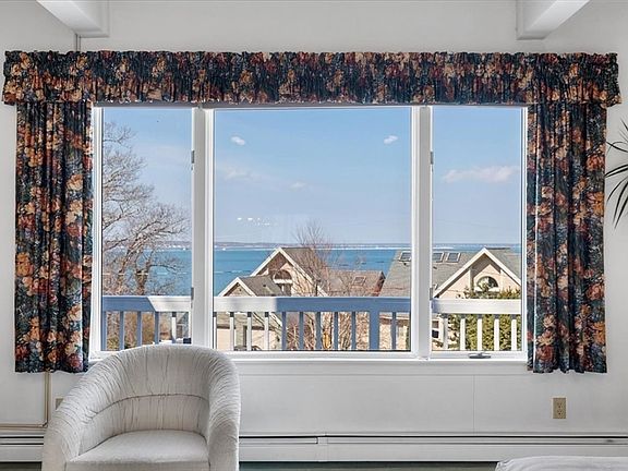 5th image of 49 Bay Shore Dr