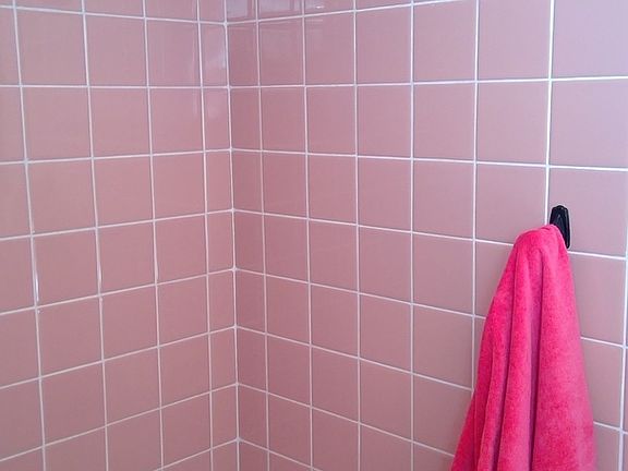 5th image of 6301 N Neenah Ave