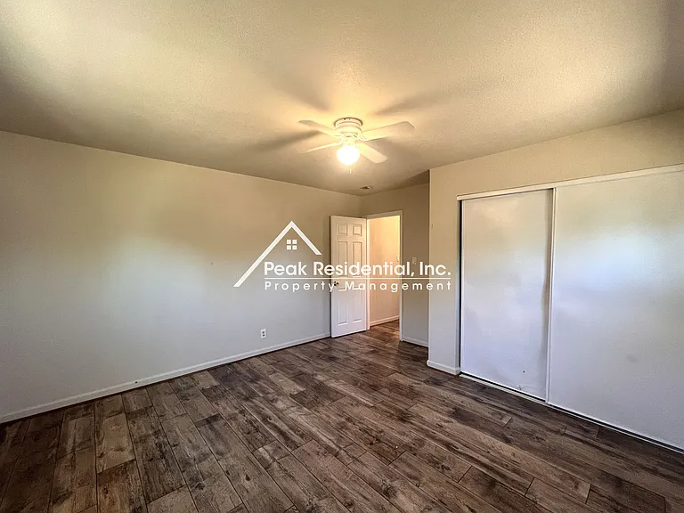 3201 Leona Cir — Photo 14