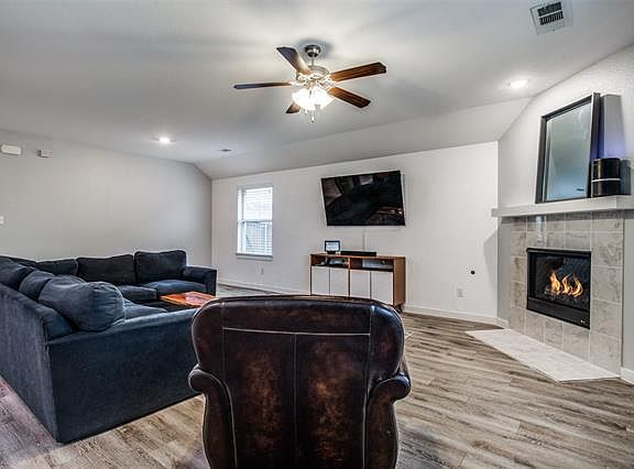 5th image of 4043 Starlight Creek Dr