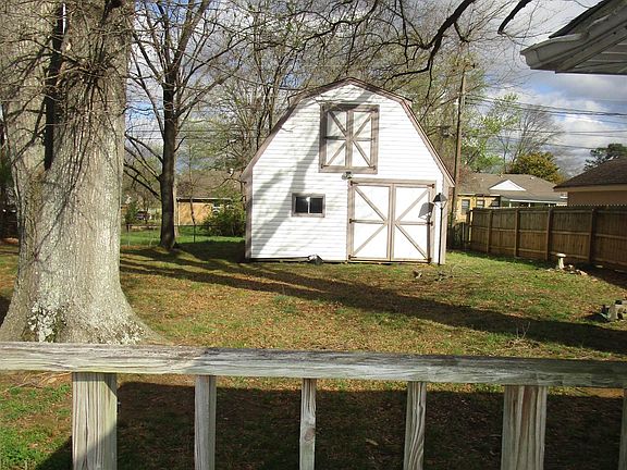 4th image of 7202 Renda St