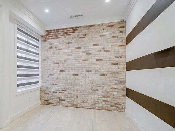 5th image of 3527 14th St NW APT 2
