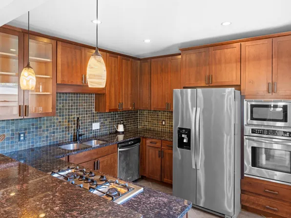 2011 Emerson Ave S APT 202, Minneapolis, MN 55405