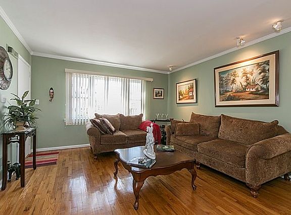 3rd image of 6427 217th St