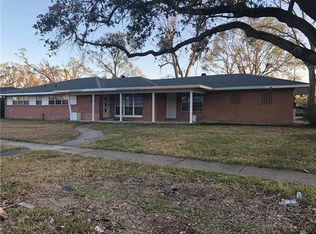 1800 10th St, Lake Charles, LA 70601