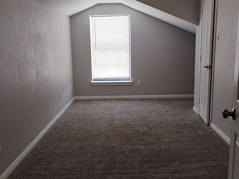 Lacy Loft — Photo 48
