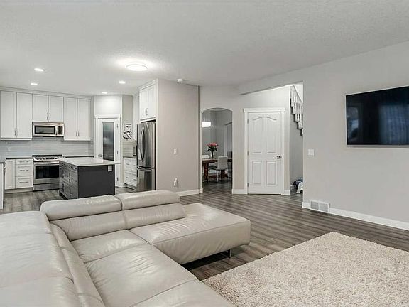 4th image of 39 SW Mount Douglas Point SE