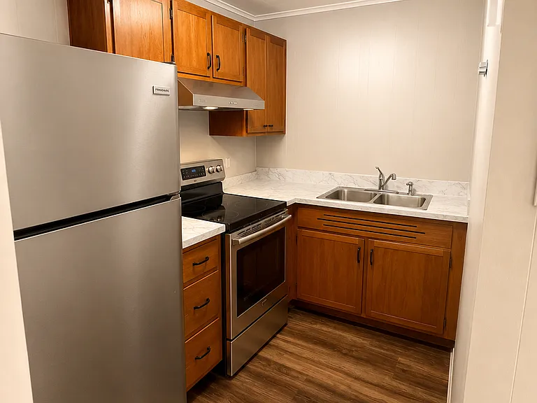 26 Harvard Rd #D — Photo 6