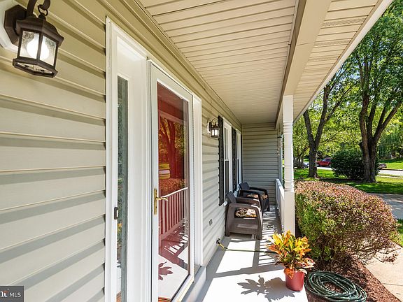 5th image of 15106 Wetherburn Dr