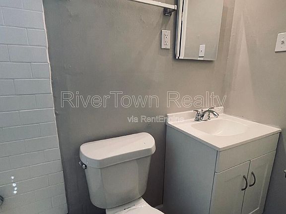 2nd image of 3089 Waynoka Ave APT 1