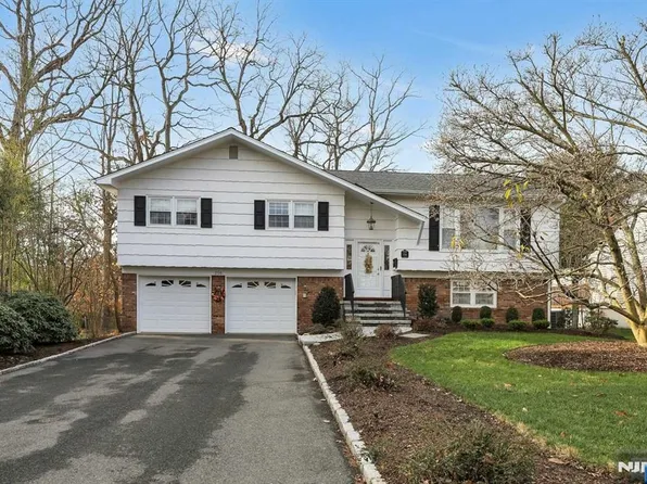 256 Nottingham Rd, Ramsey, NJ 07446