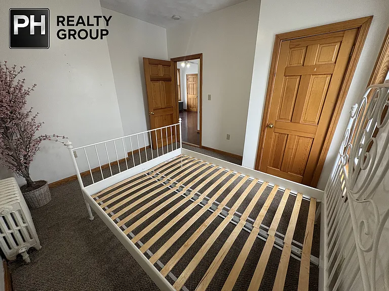 573 Shirley St #2 — Photo 7