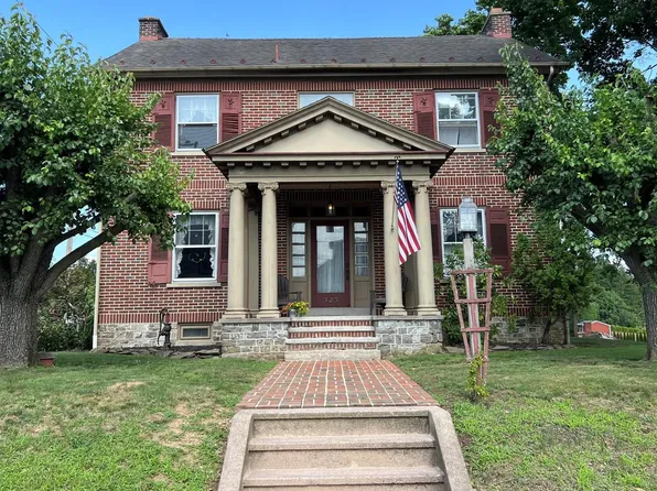 325 & 325 Reber St #A, Shoemakersville, PA 19555