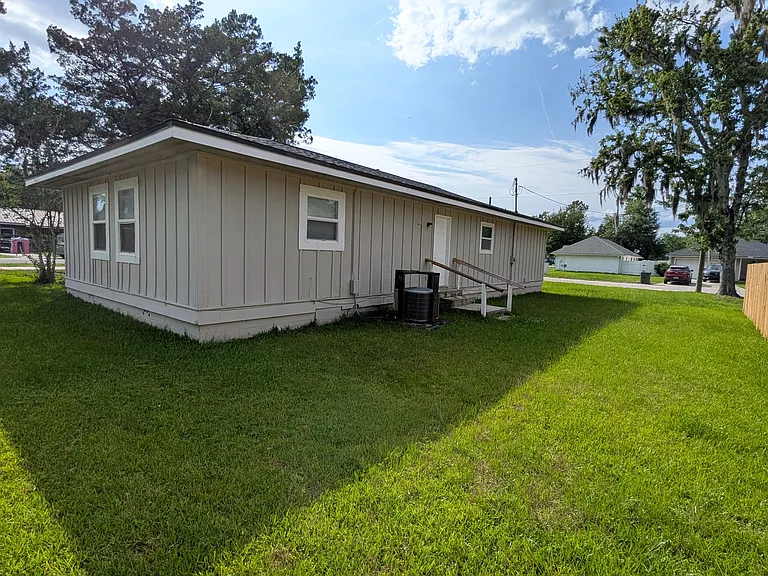 Full view of back yard
